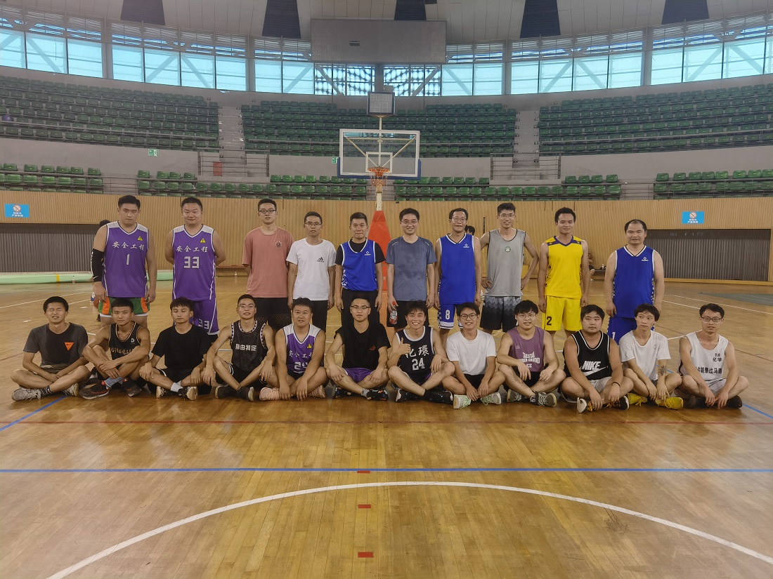 师生篮球友谊赛.jpg