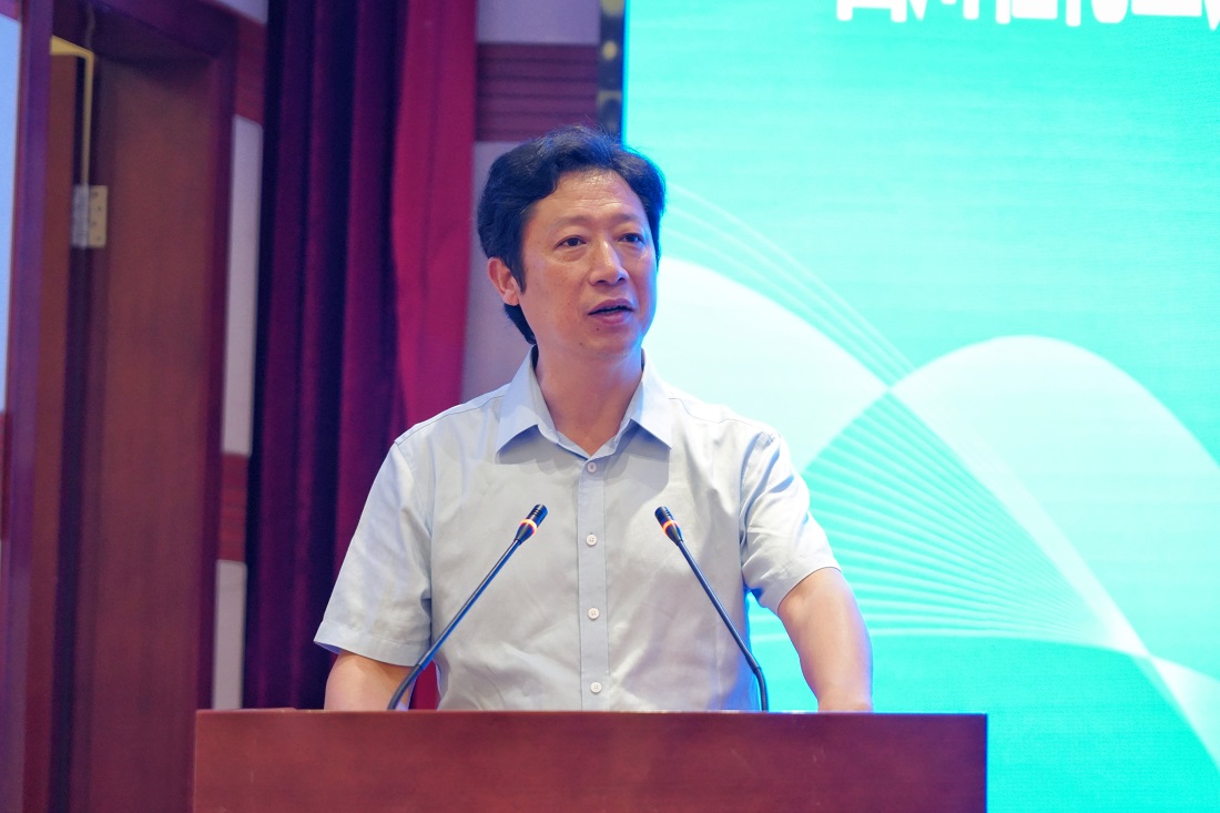 罗惠波副校长致辞.jpg